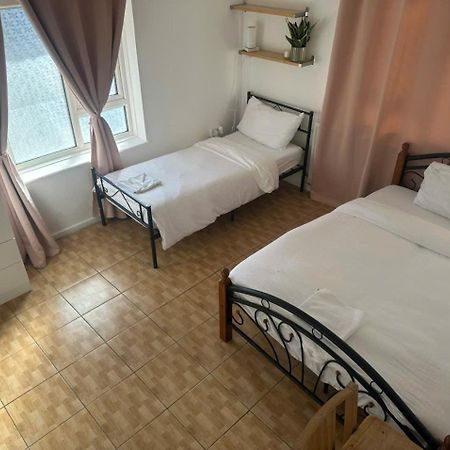 Tran Uk Homestay Лондон Екстер'єр фото